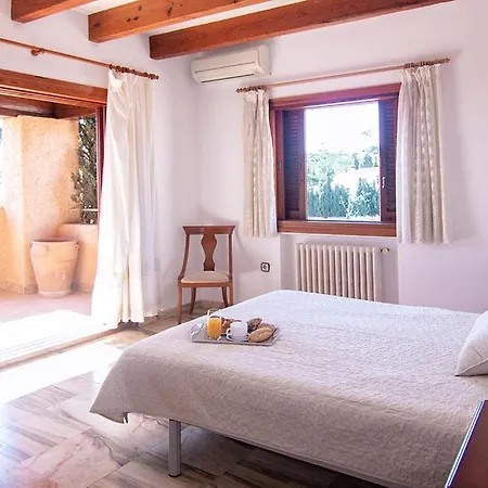 Fustera Villa
